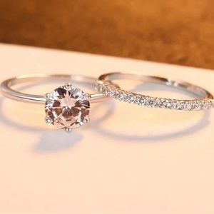 The Sparkling diamond Engagement Ring and wedding band set